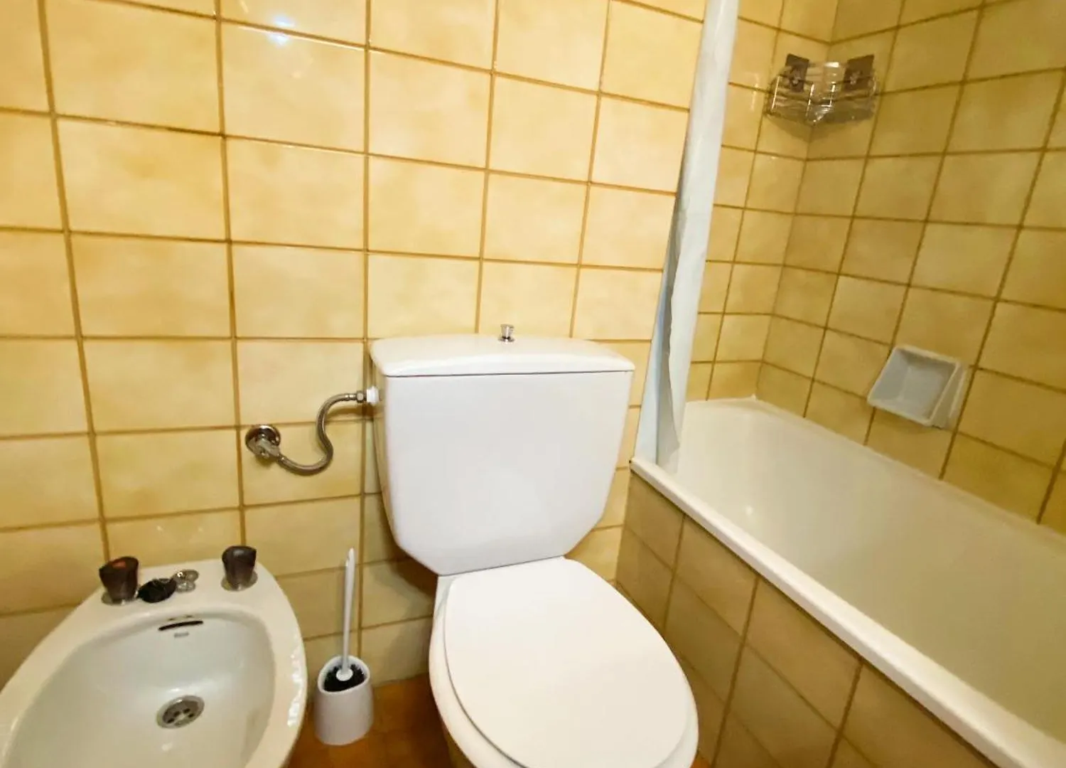 Apartamento Con Piscina En La Playa De Fenals 滨海略雷特 西班牙