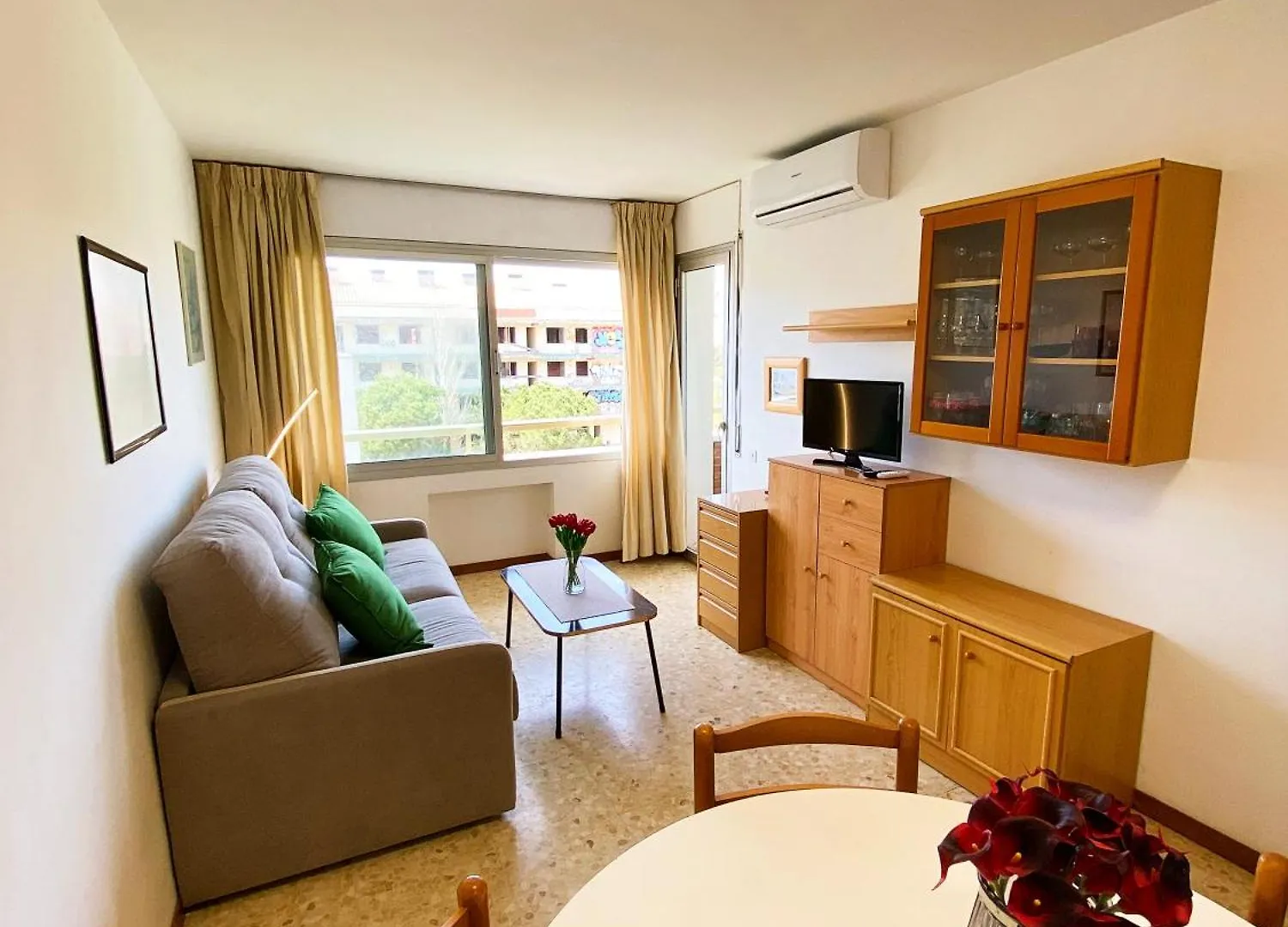 公寓 Apartamento Con Piscina En La Playa De Fenals 滨海略雷特