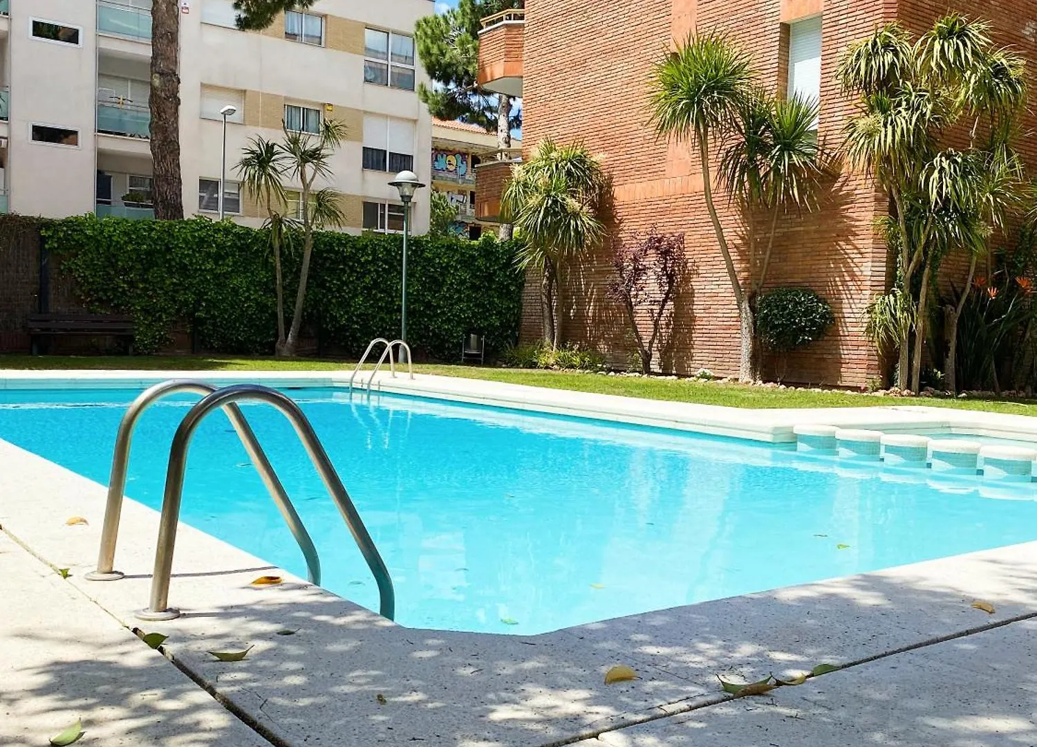 Apartamento Con Piscina En La Playa De Fenals 滨海略雷特 公寓